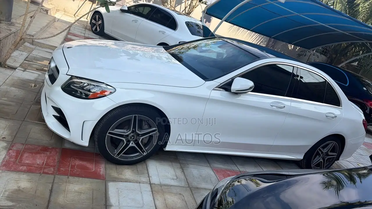 Mercedes-Benz C300 2020 White