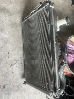 Hyundai Elantra 2017 2018 2019 2020 Complete Radiator (Water Tank)