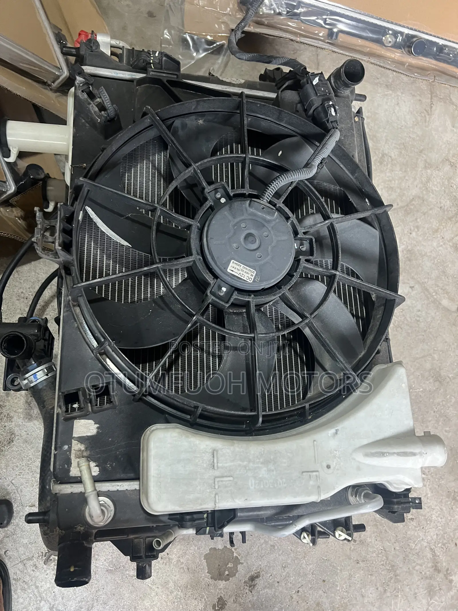 Hyundai Accent 2012 2013 2014 2015 2016 Complete Radiator (Water Tank)