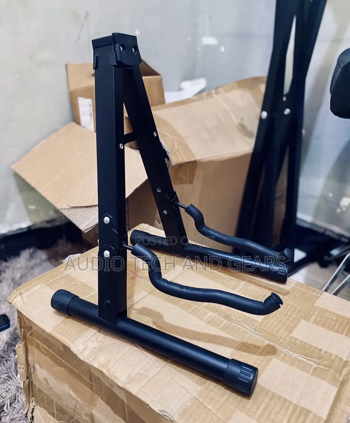 Foldable Guitar Stand