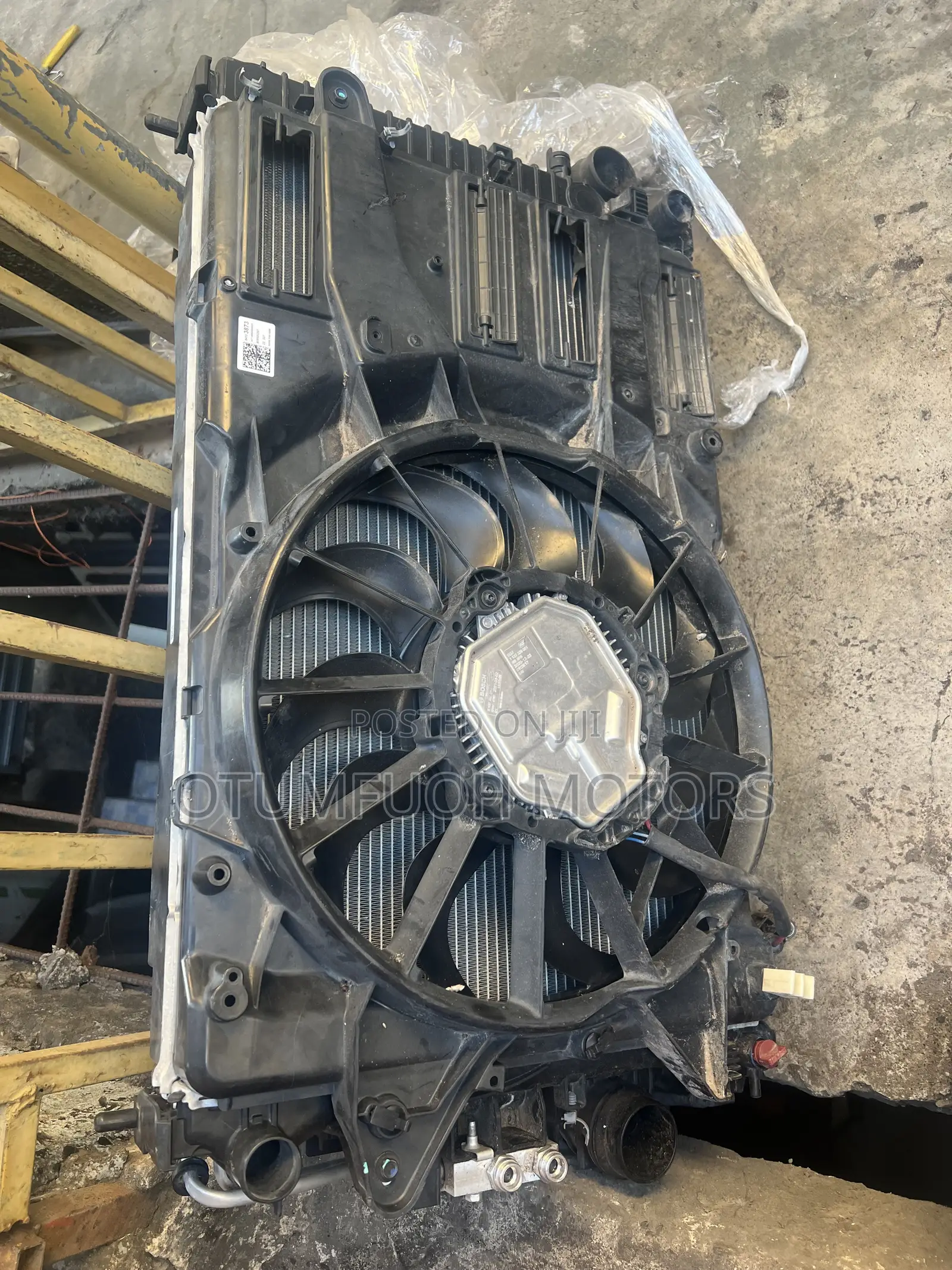 Chevrolet Malibu 2017 2018 2019 2020 2021 Radiator (Water Tank)
