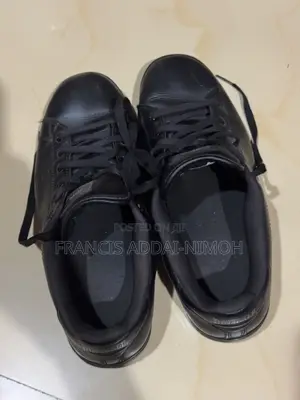 Black Lonsdale Shoe – Classic, Stylish & Versatile