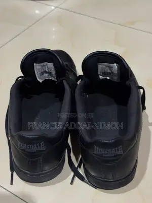 Black Lonsdale Shoe – Classic, Stylish & Versatile