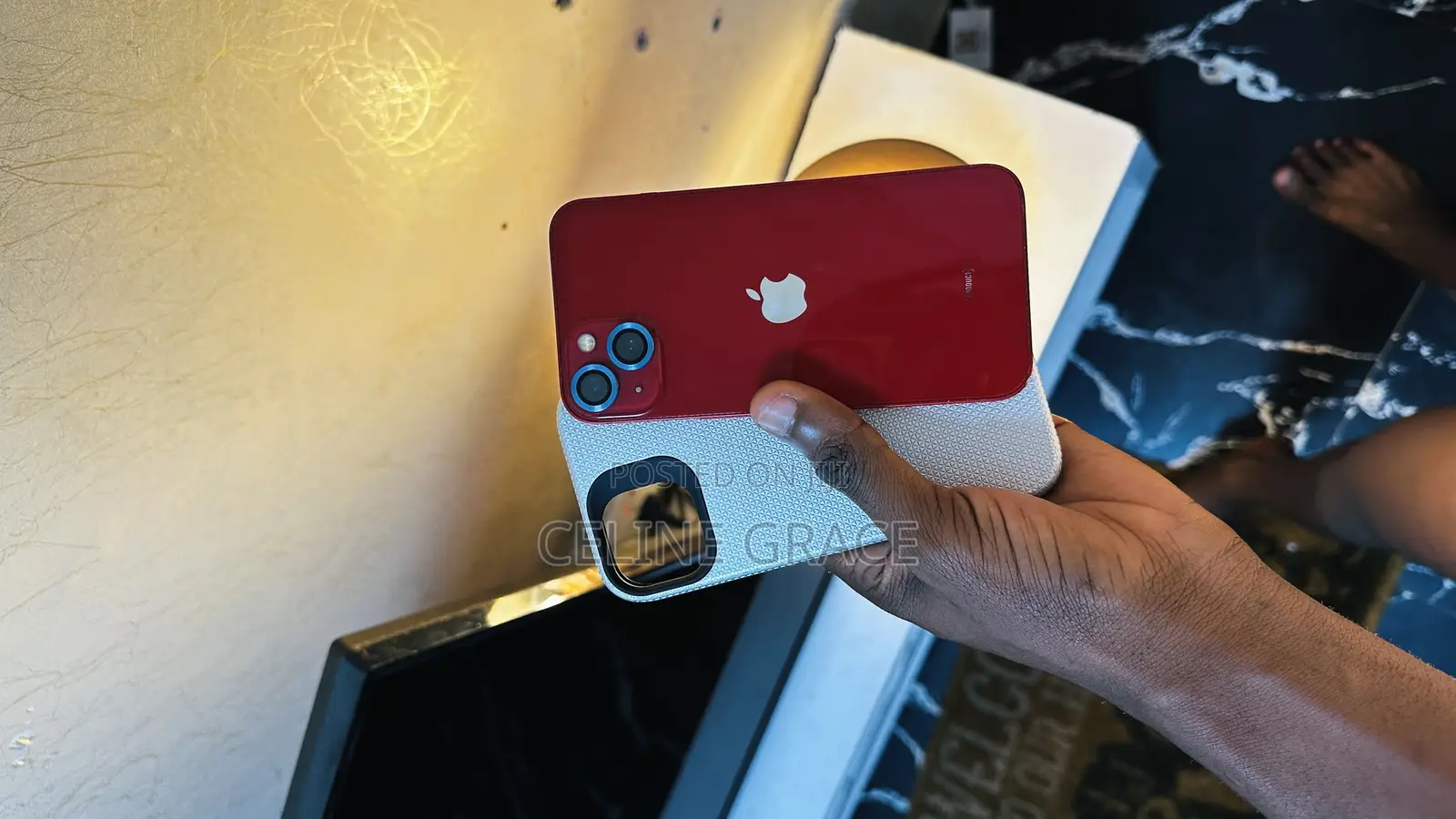 Apple iPhone 13 128 GB Red