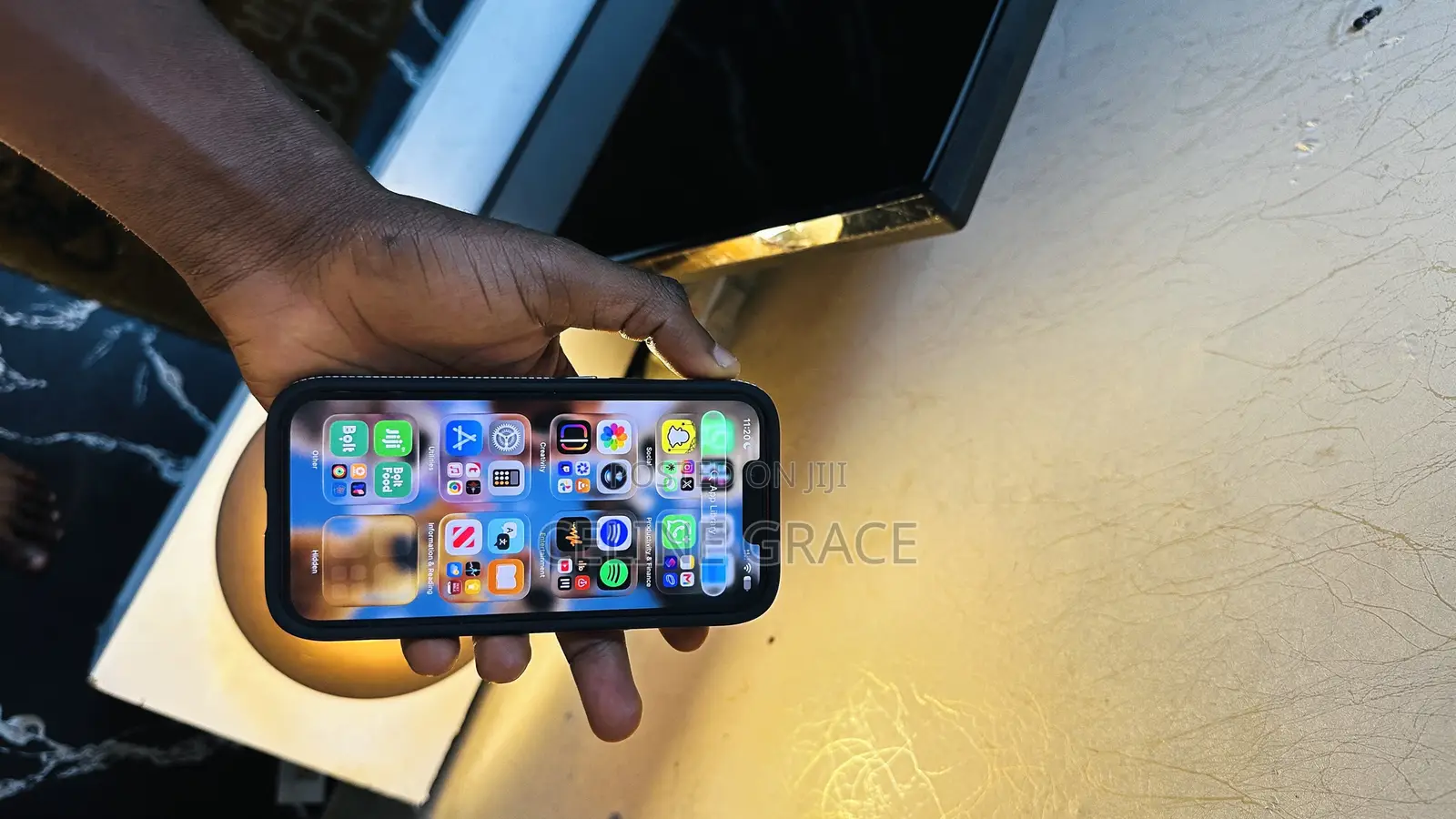 Apple iPhone 13 128 GB Red