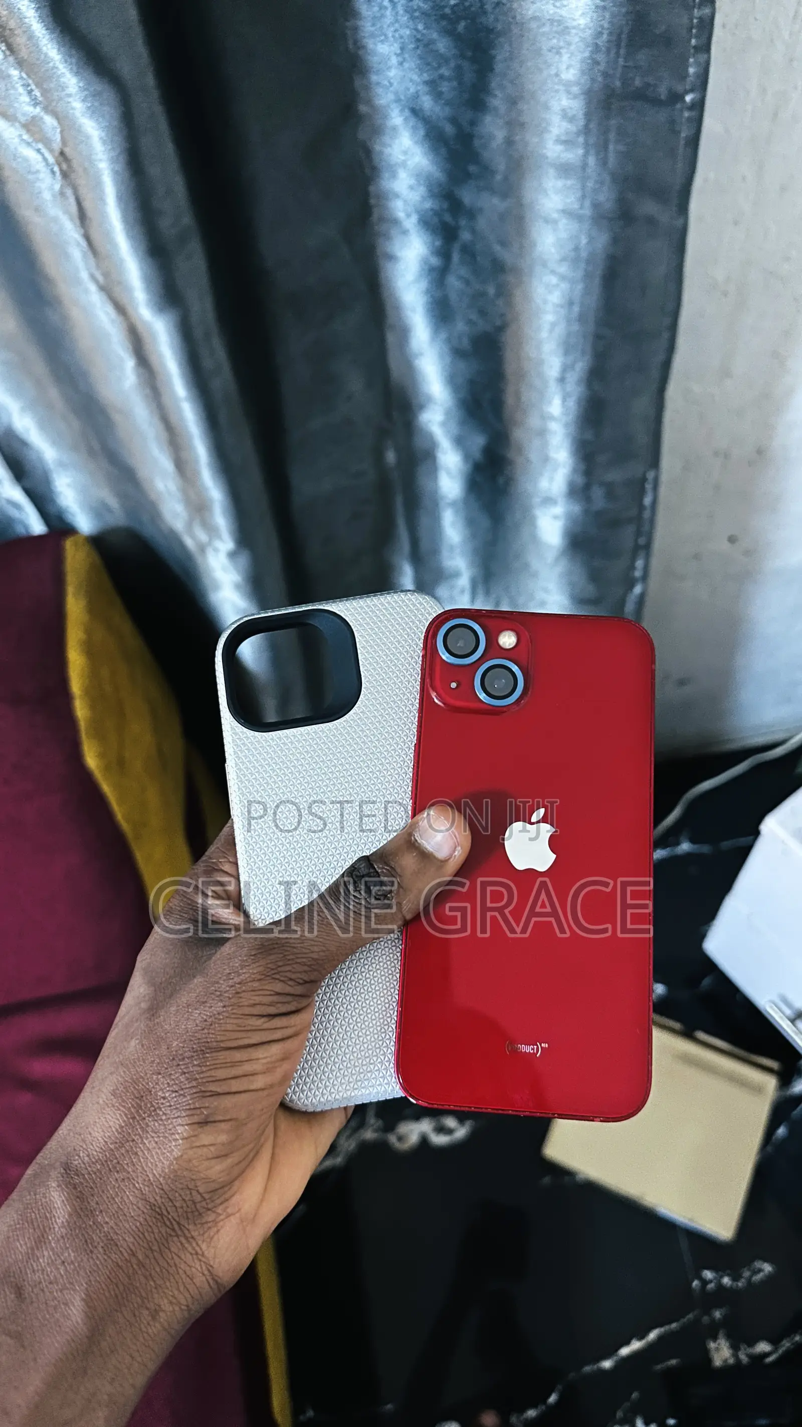 Apple iPhone 13 128 GB Red