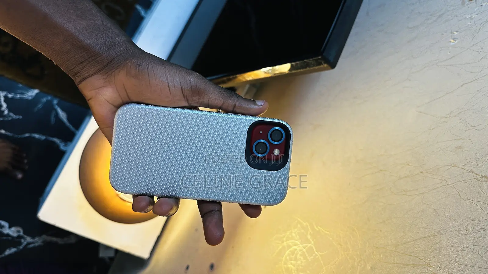 Apple iPhone 13 128 GB Red