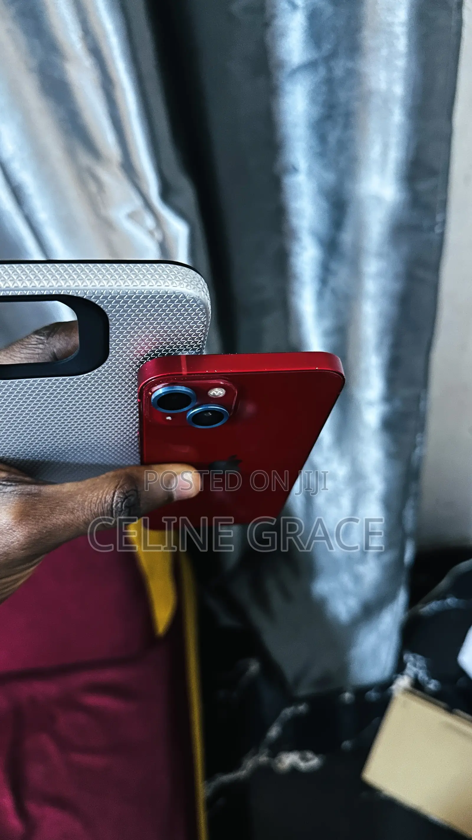 Apple iPhone 13 128 GB Red