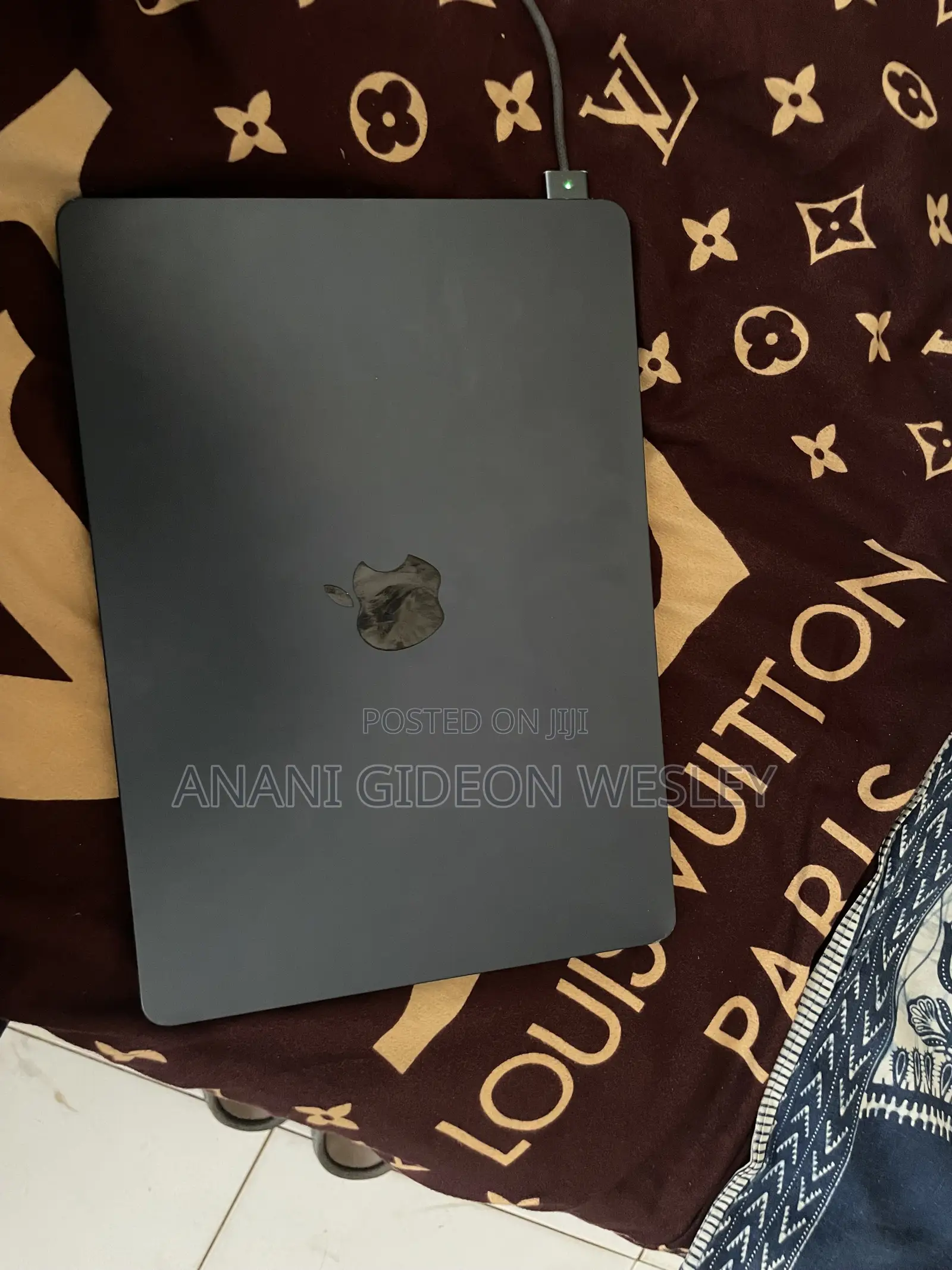 Laptop Apple MacBook Air 2022 M2 8GB Apple M2 SSD 256GB