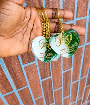 Customized Resin Wedding Keyholders