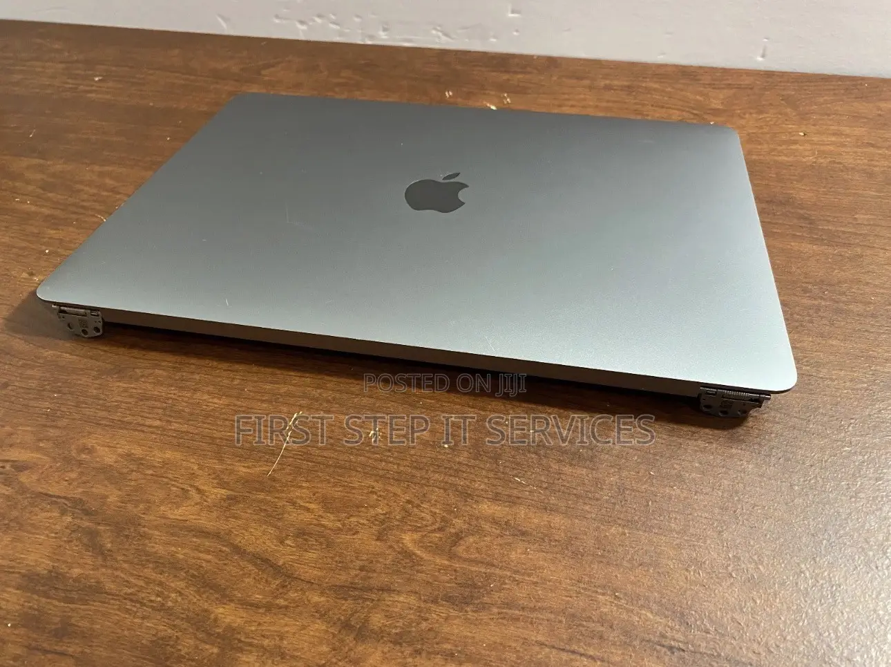 MacBook Pro 2018, 2019, 2020 iCloud Screen