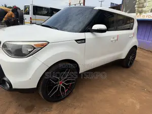 Kia Soul 4dr Wagon (1.6L 4cyl 6A) 2015 White