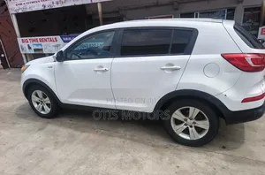 Kia Sportage EX 4dr SUV AWD (2.4L 4cyl 6A) 2013 White