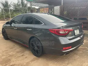 Hyundai Sonata Sport 2.0T Sedan FWD (2.0L 4cyl 6A) 2017 Gray