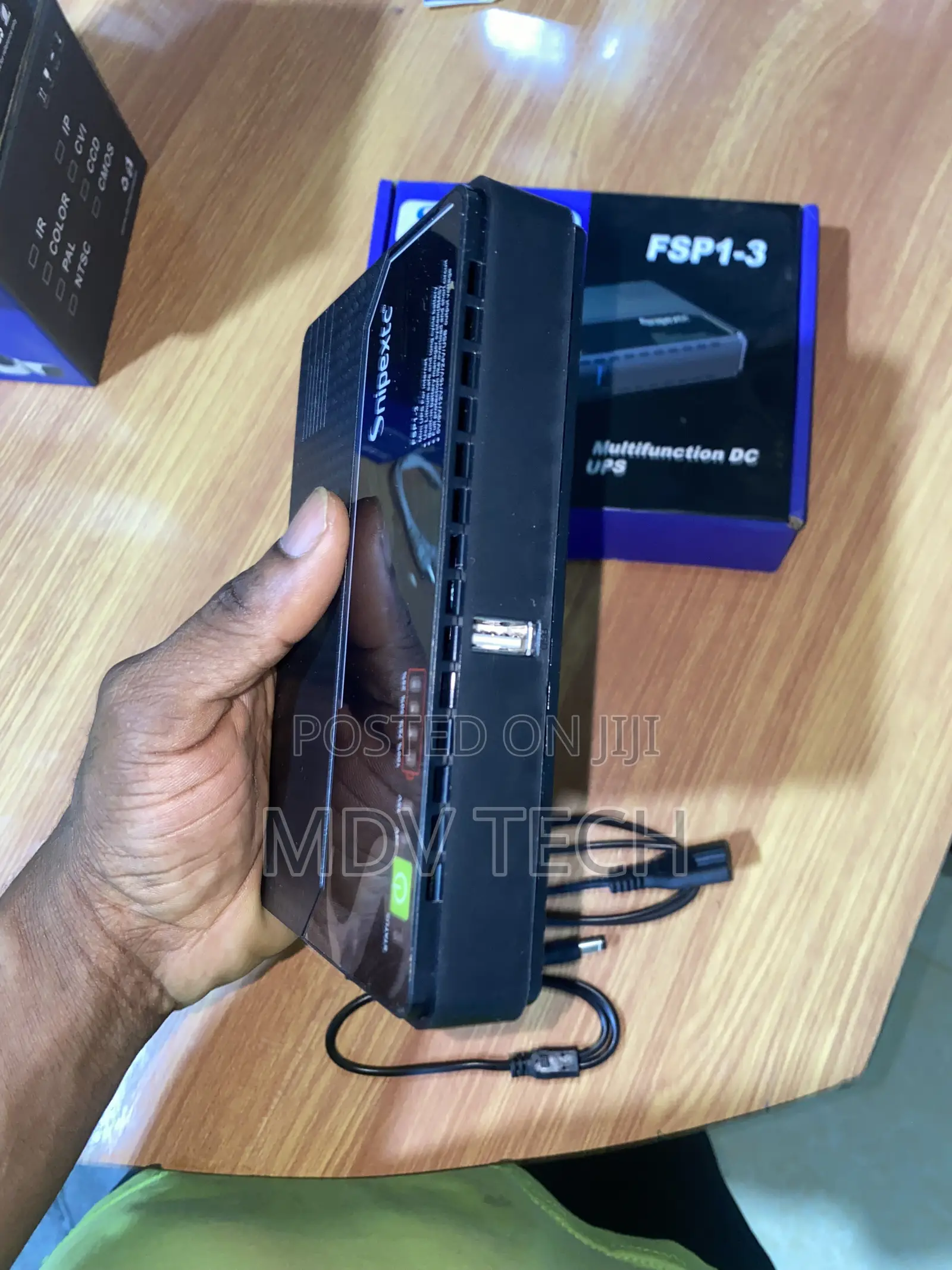Snipex 5MP HD Infrared Waterproof Camera & 8000mAh Multi-Func DC UPS