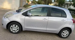 Toyota Vitz 2010 Gray