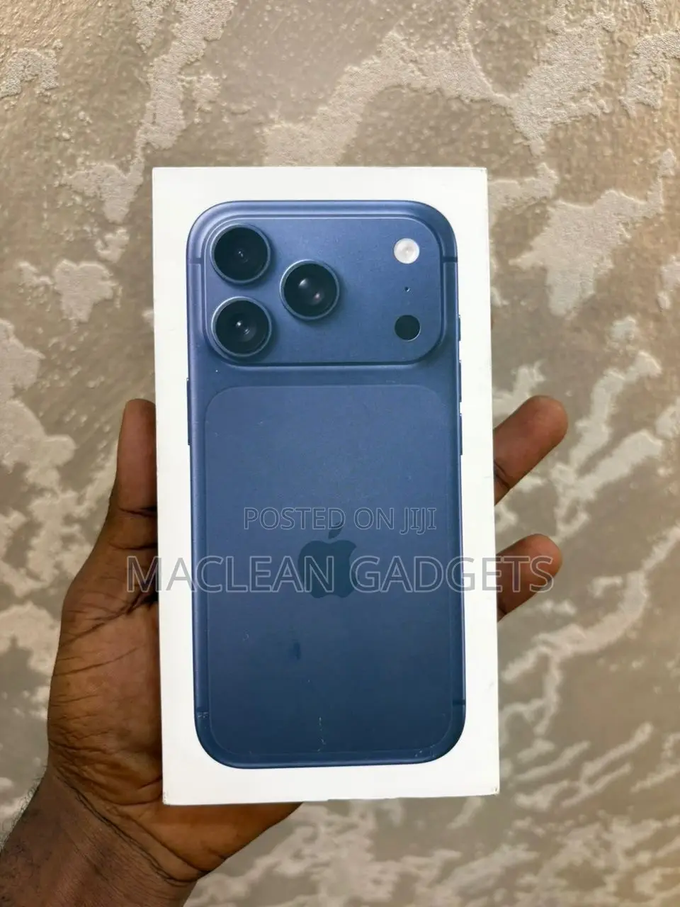 New Apple iPhone 17 Pro Max 256 GB Blue
