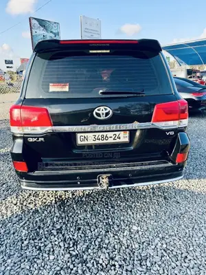 Toyota Land Cruiser 4.6 V8 GX-R 2013 Black