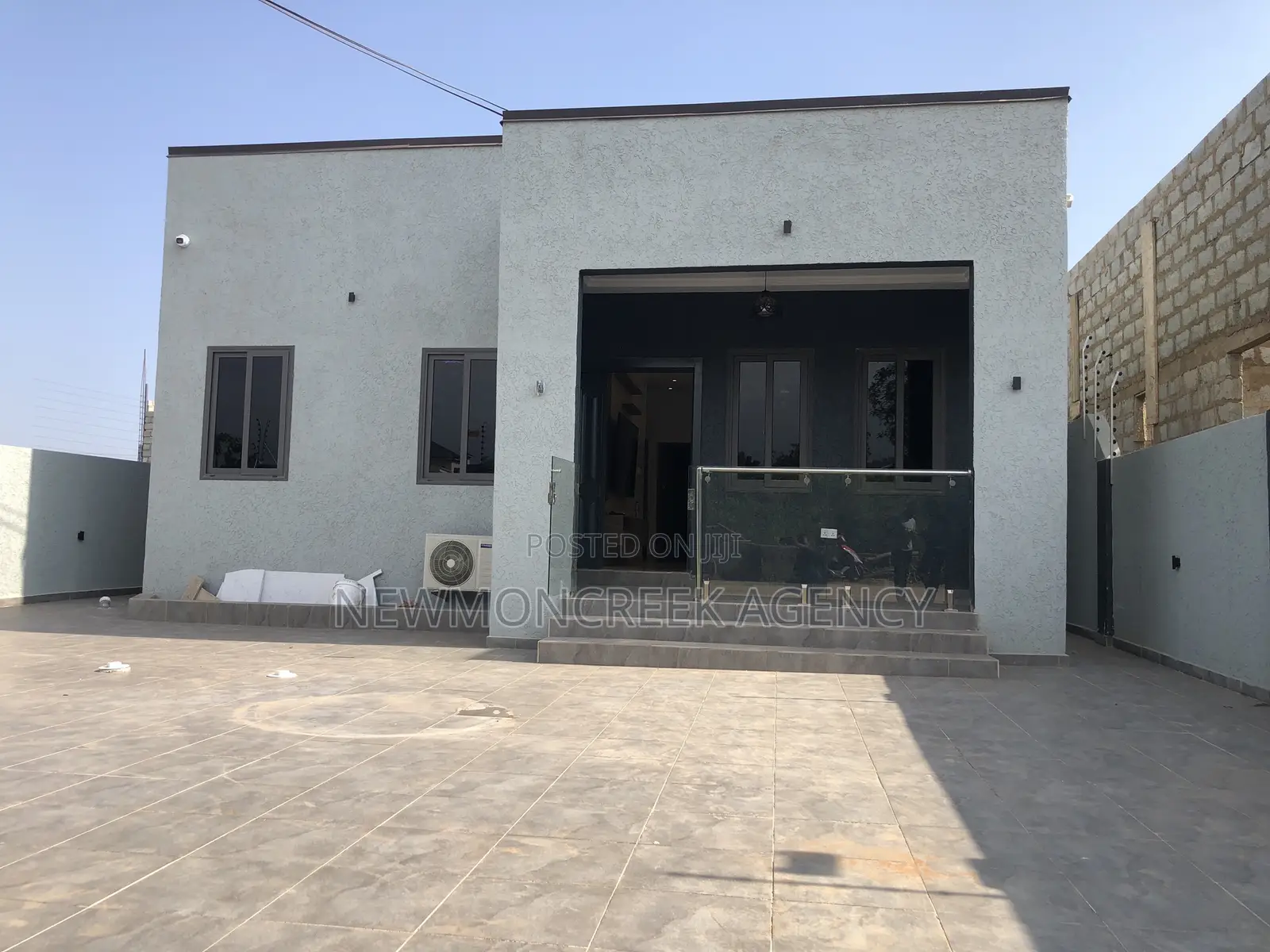 3bdrm House in Abokobi Rural Bank, Boi for sale