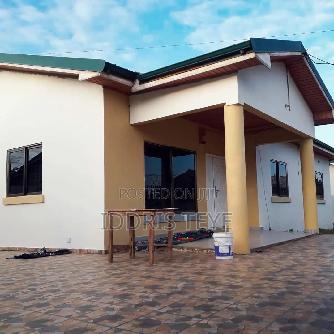 3bdrm House in Atakora Estate for rent