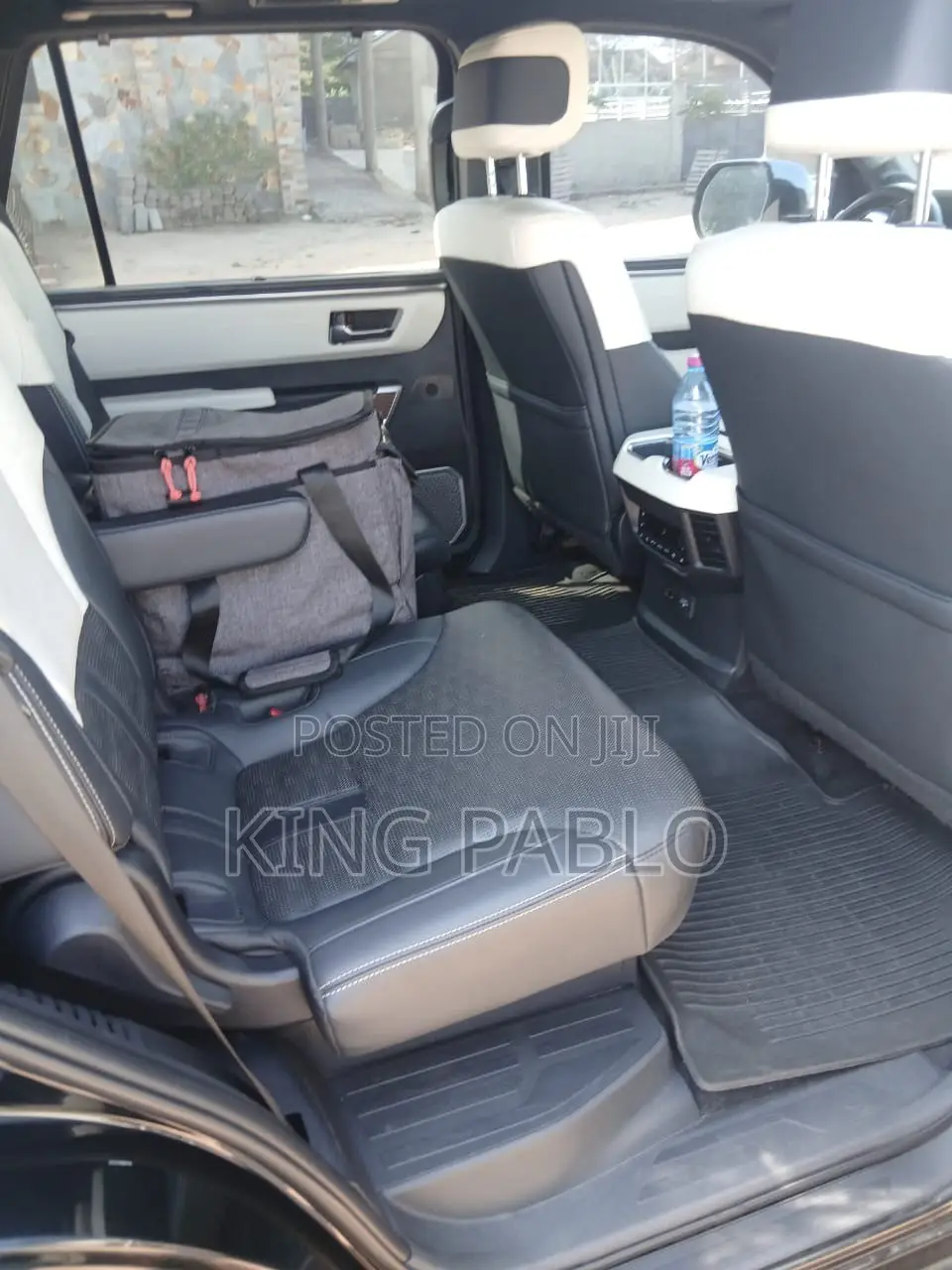 Neat Toyota Landcruiser Sequoia for Rent