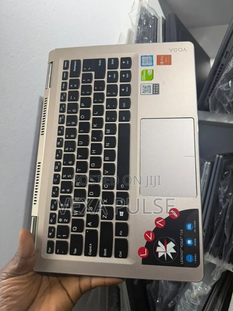 Laptop Lenovo Yoga 710 8GB Intel Core i5 SSD 256GB
