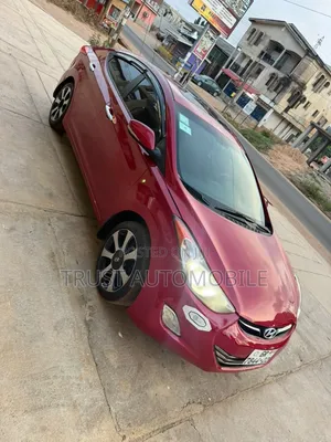Hyundai Elantra 2013 Red
