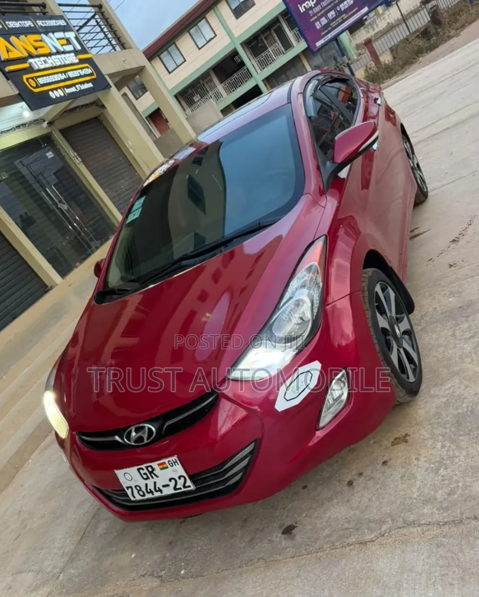 Hyundai Elantra 2013 Red