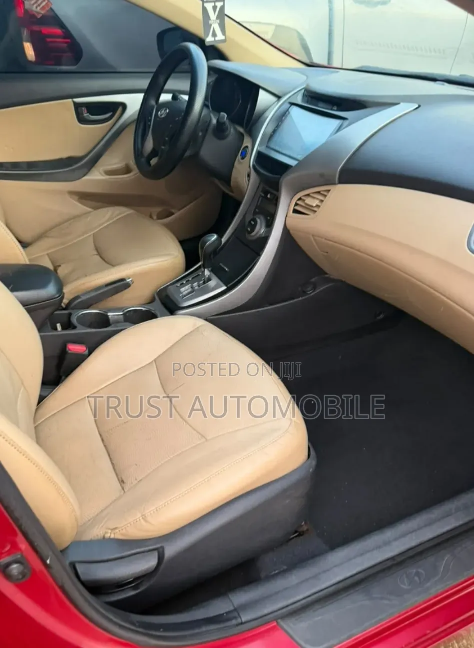 Hyundai Elantra 2013 Red