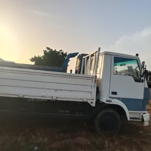 Tata 709e Truck