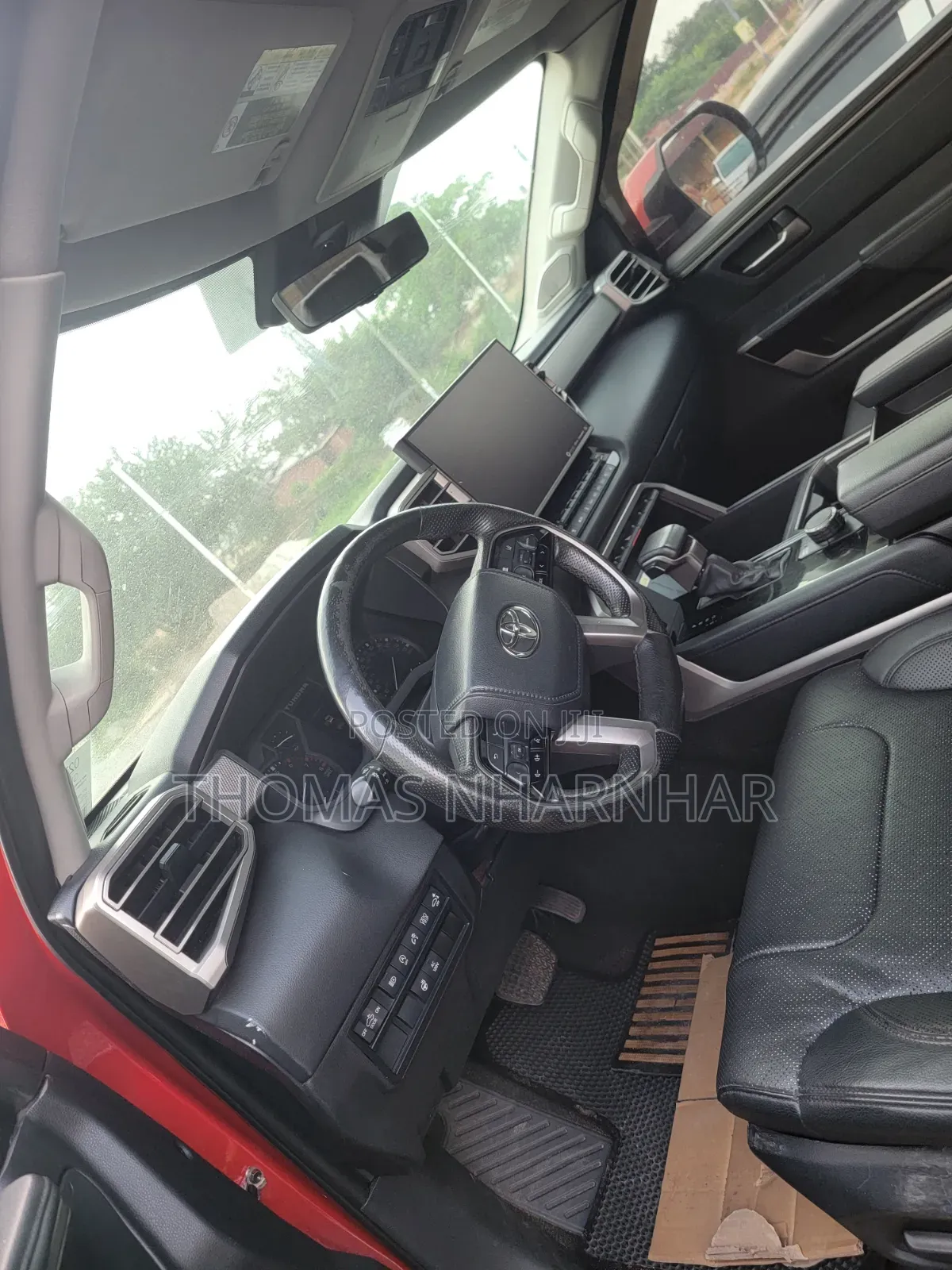 Toyota Tundra 2024 Black
