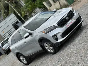 Kia Sorento 2019 Silver
