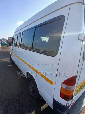 Mercedes-Benz Sprinter 2002 White