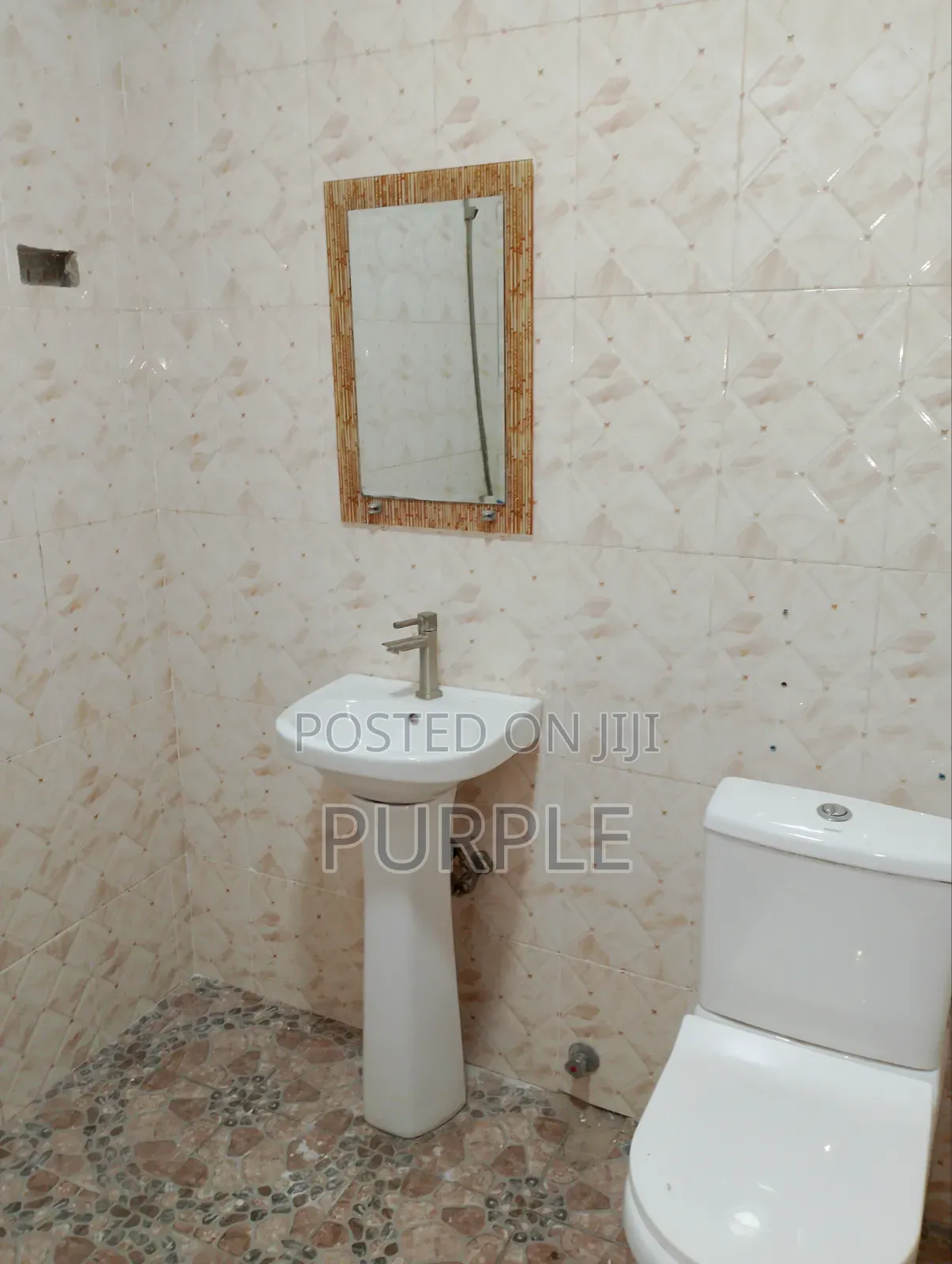 3bdrm Apartment in Zongo Junction for rent
