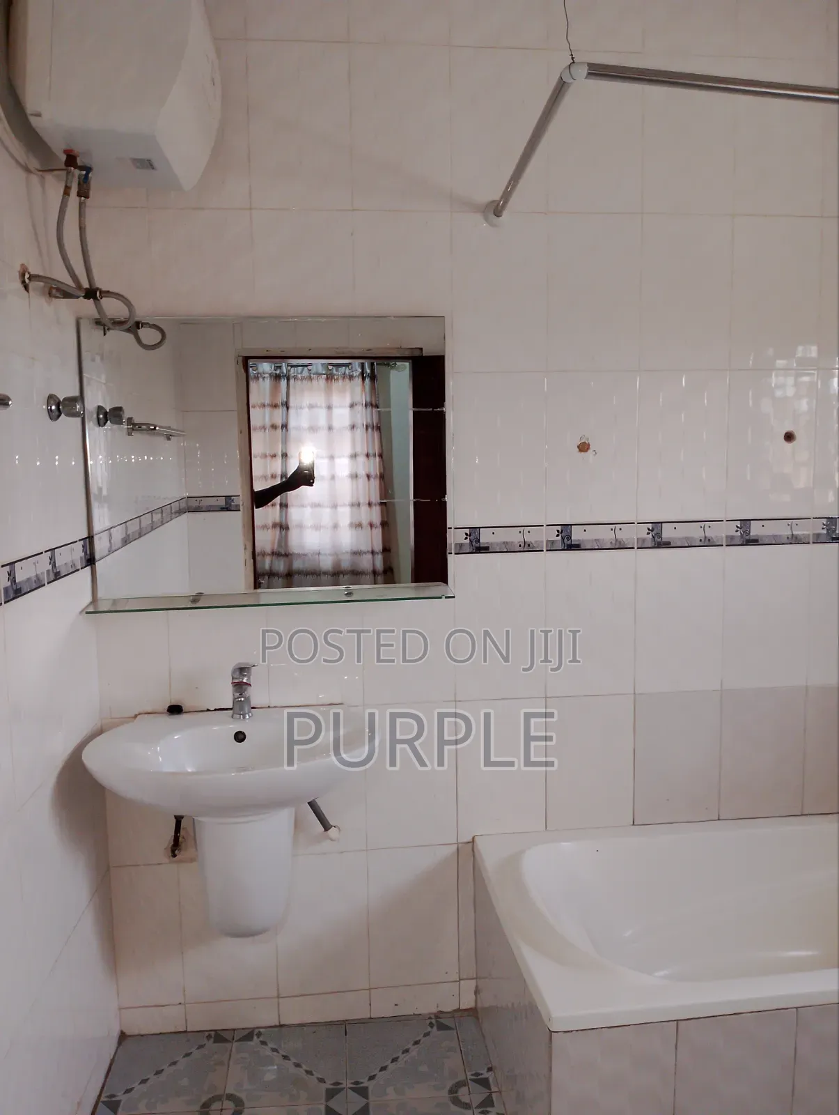 3bdrm Apartment in American House for rent