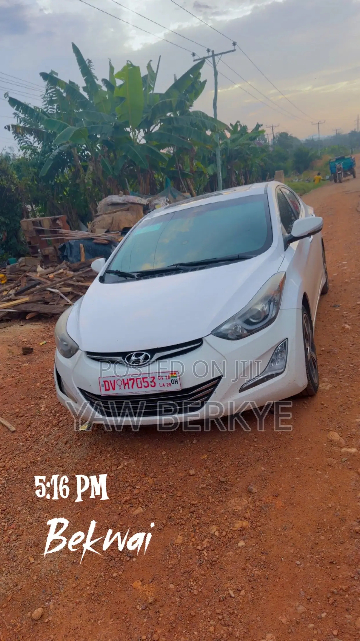 Hyundai Elantra Limited Sedan FWD (1.8L 4cyl 6A) 2016 White