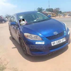 Toyota Matrix Hatchback FWD (1.8L 4cyl 5M) 2010 Blue