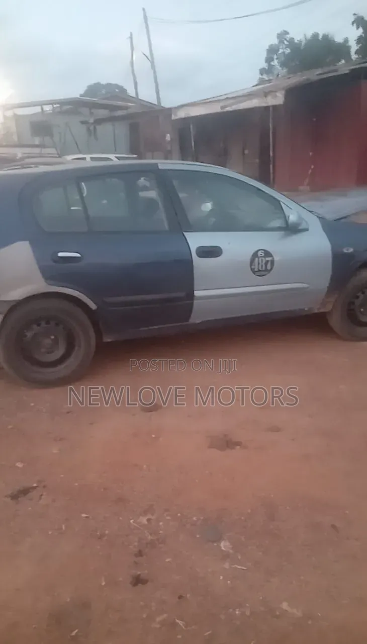 Nissan Almera 1.6 Comfort 2005 Silver