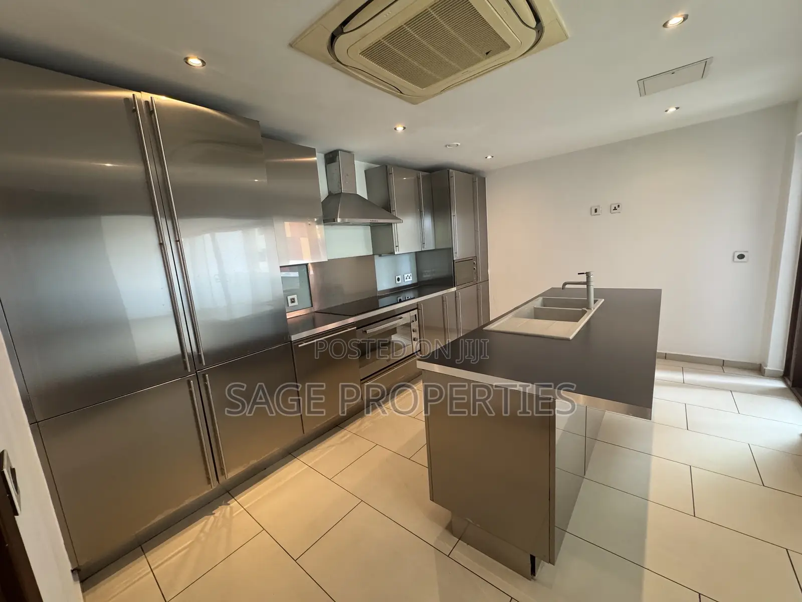 4bdrm Duplex in Airport Residential Area for rent