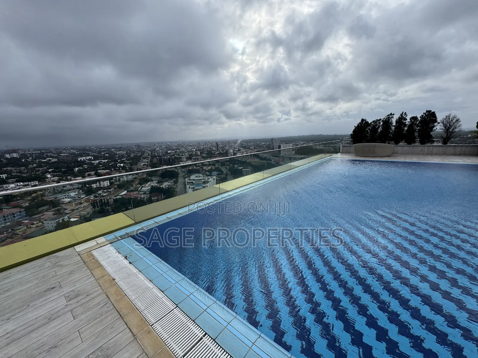4bdrm Duplex in Airport Residential Area for rent