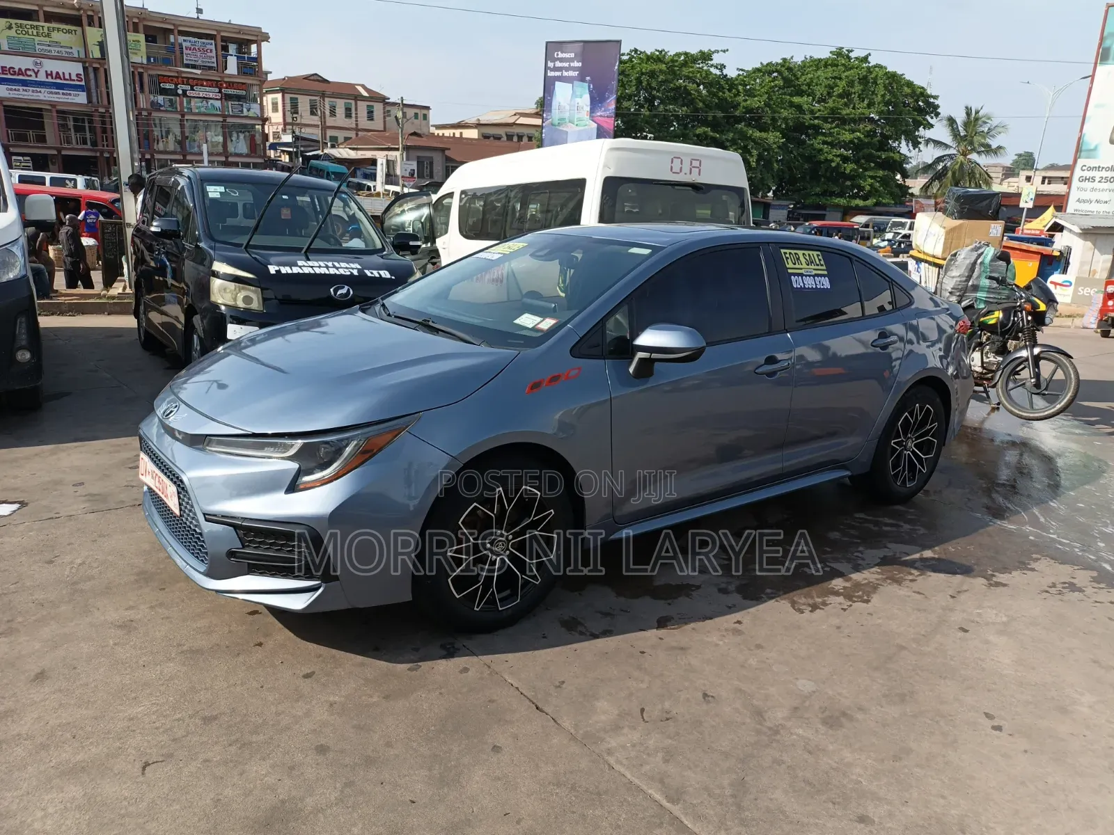 Toyota Corolla LE 2020 Gray