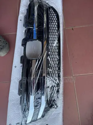 Honda Pilot 2016-2018 Grill
