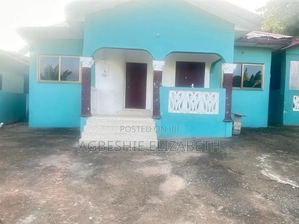 Studio Apartment in Lizzy Ventures, Weija for rent
