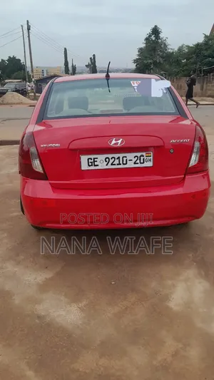 Hyundai Accent 2008 Red