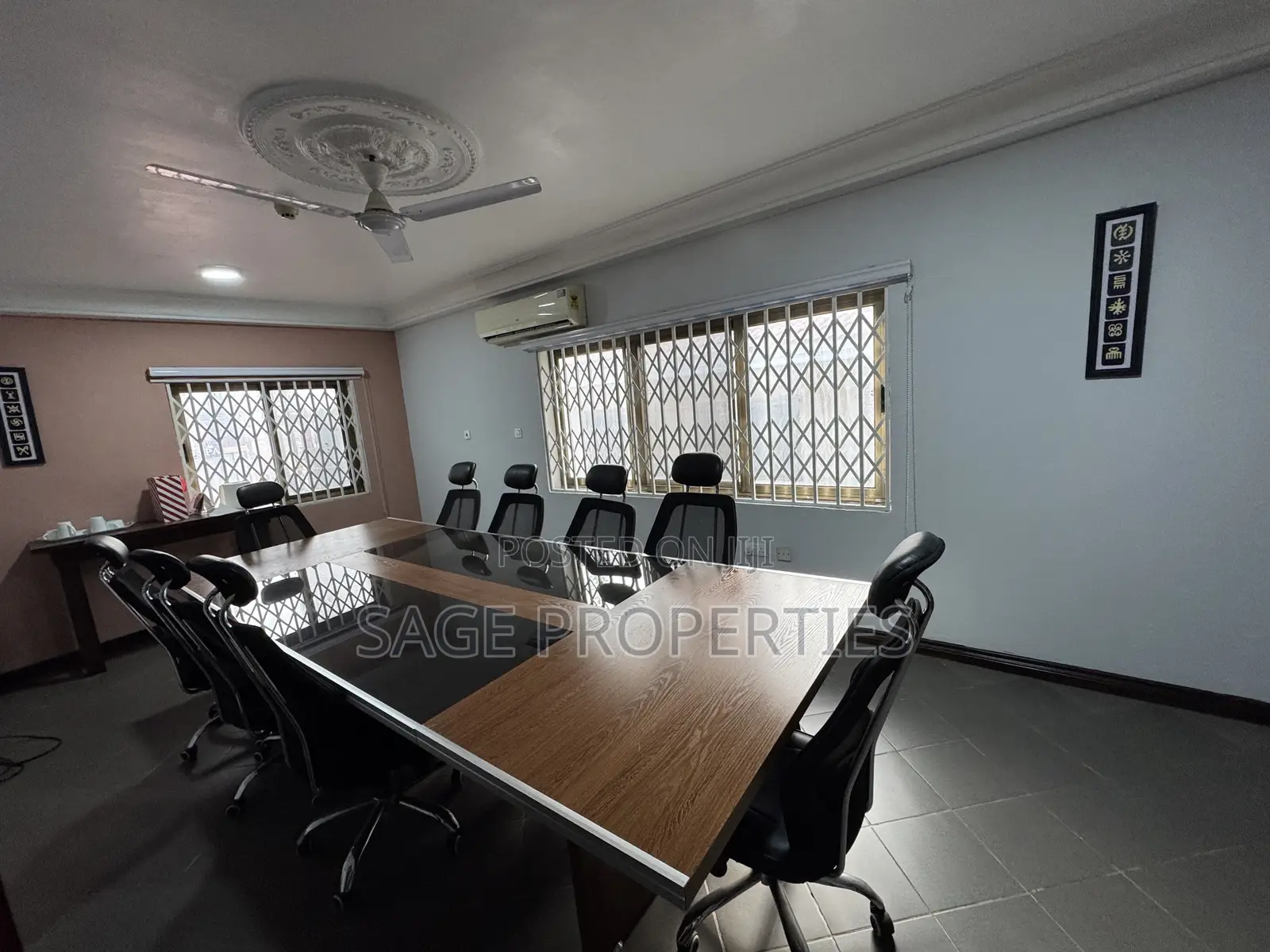 5bdrm Duplex in Boundary Road Area for rent