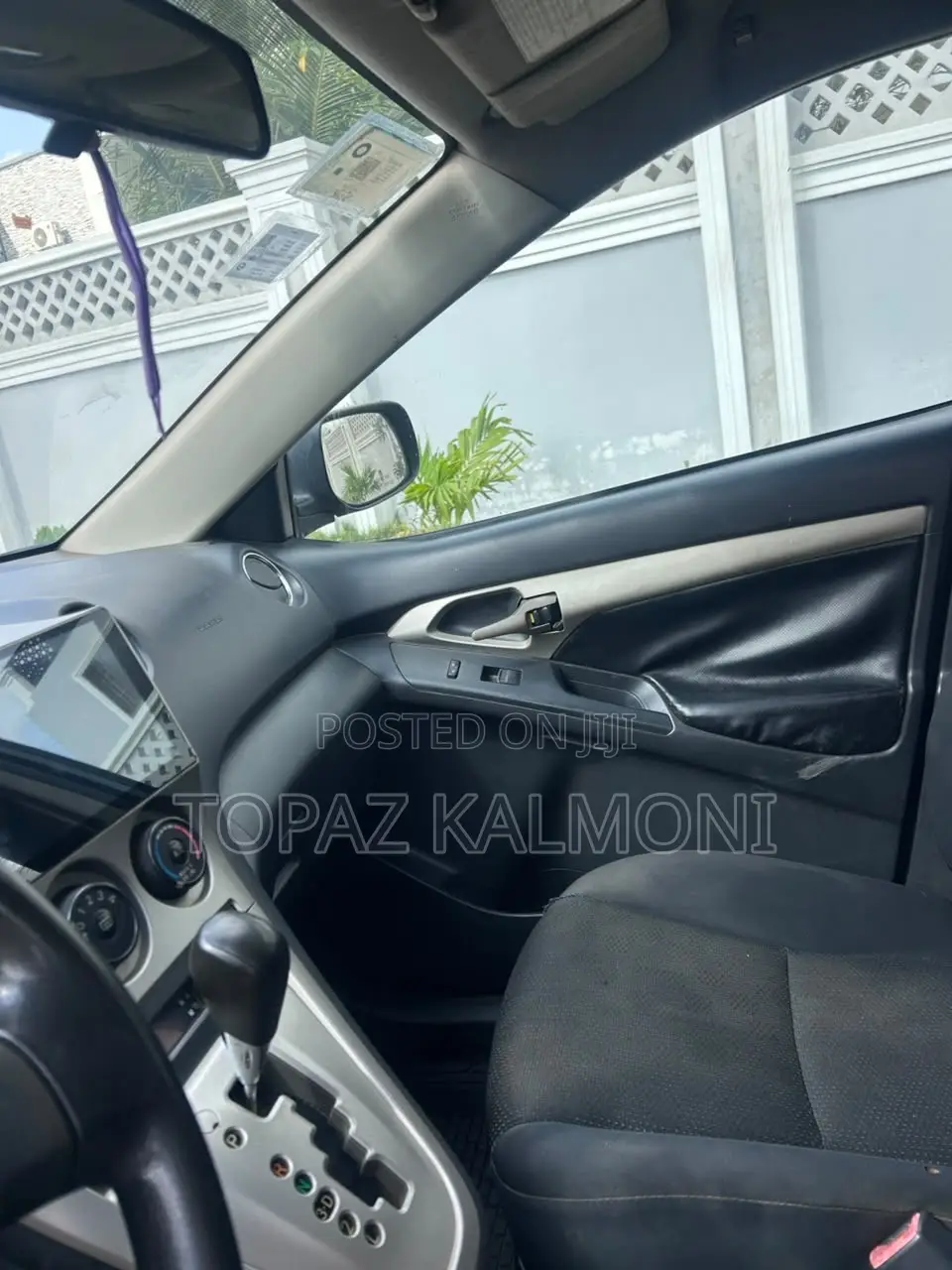 Toyota Matrix 2010 Gray