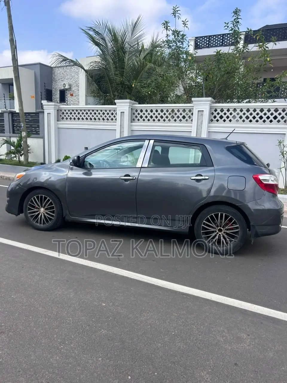Toyota Matrix 2010 Gray