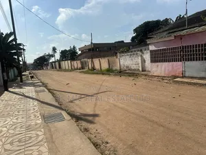 5bdrm House in Lartebiokorshie for sale