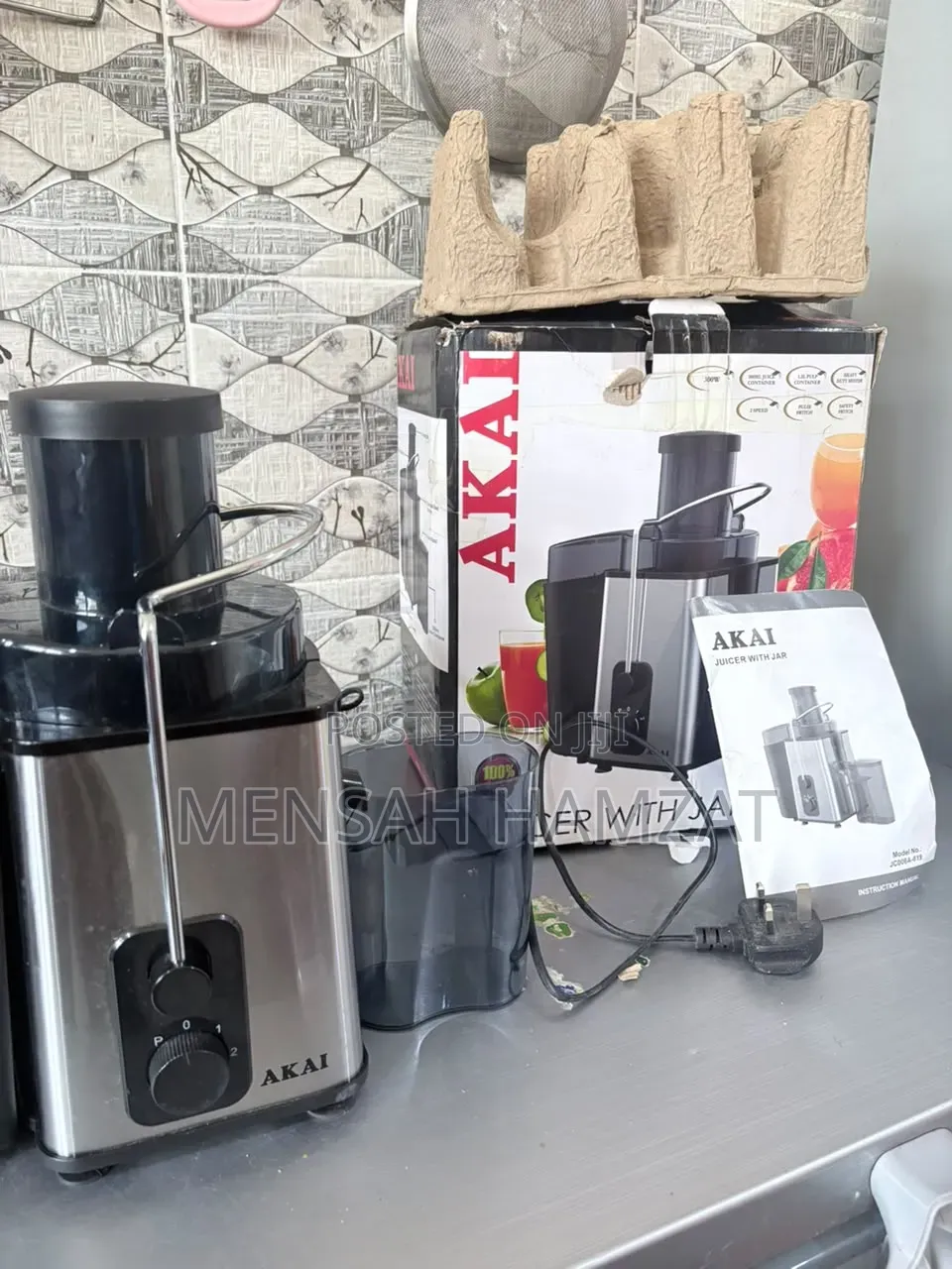 Akai Commercial Fruit Juicer