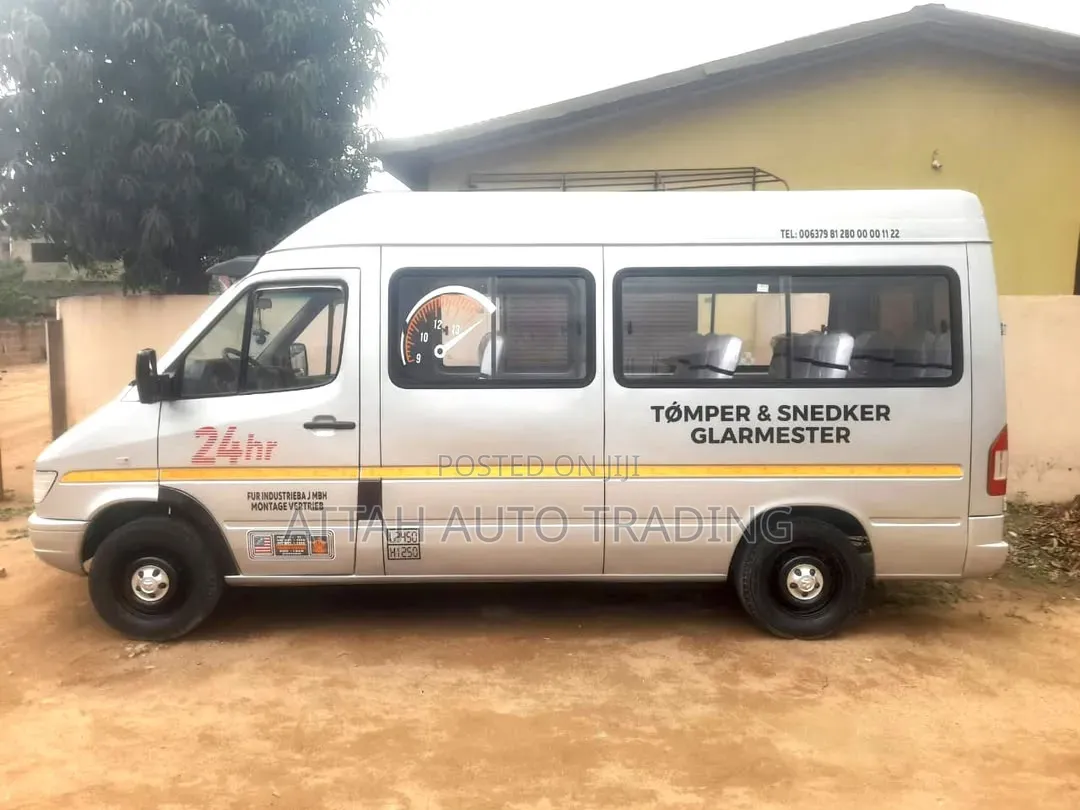 Mercedes-Benz Sprinter 2001 Silver